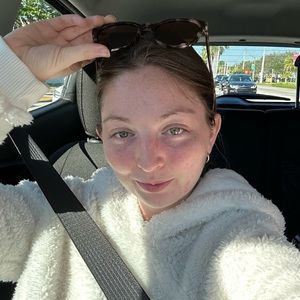 Meet your Posher, Zoe